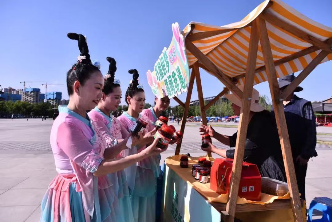“花”點(diǎn)時(shí)間游漢臺(tái)，這個(gè)“五一”美不勝收
