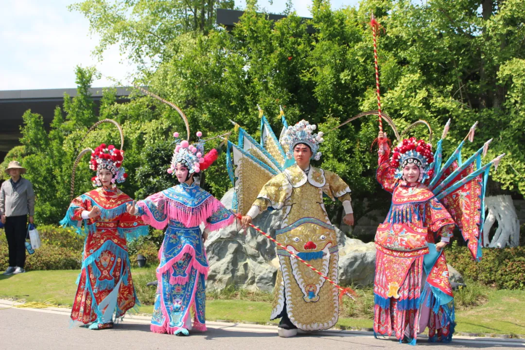 賞非遺、看表演！漢中“五一”文旅活動(dòng)亮點(diǎn)紛呈