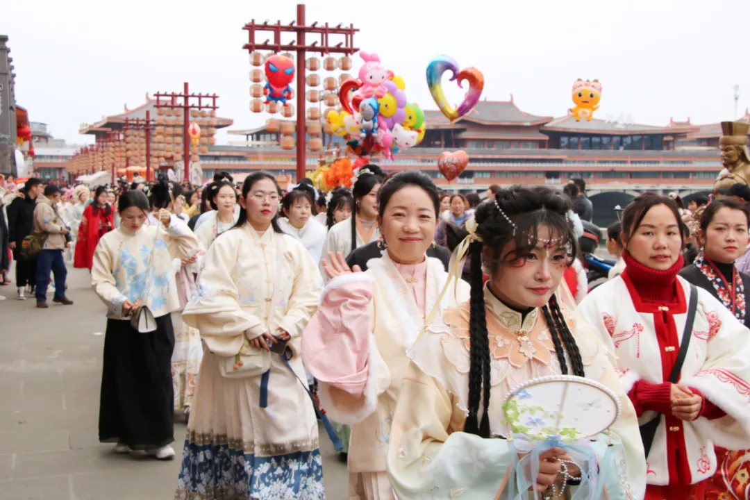 我們的節日·歡樂中國年丨西鄉：漢服巡游！太！驚！艷！