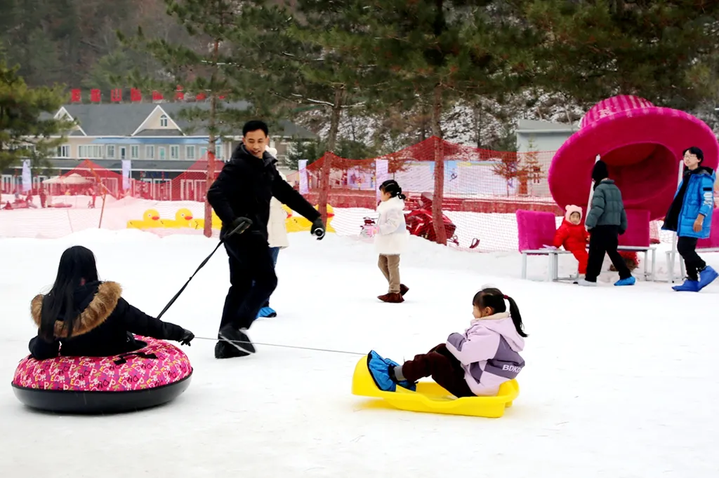 滑雪、戲雪、賞民俗！留壩景區(qū)“上才藝”