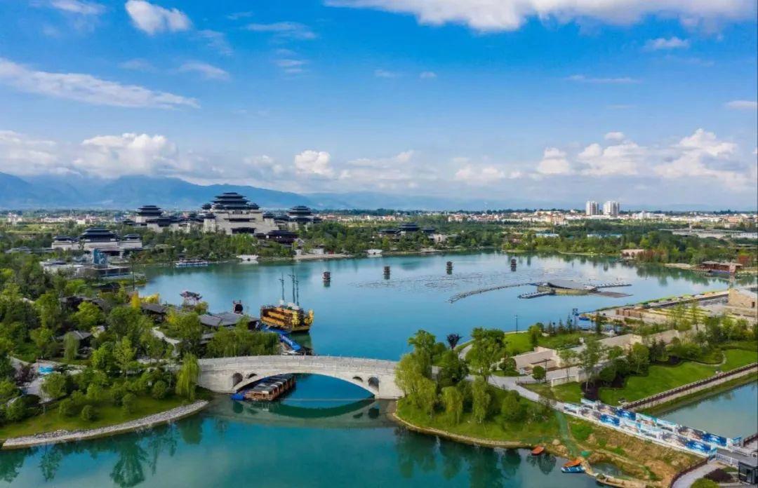 五一打卡漢中興漢勝境，穿越千年時光，沉浸式感受大漢文化。