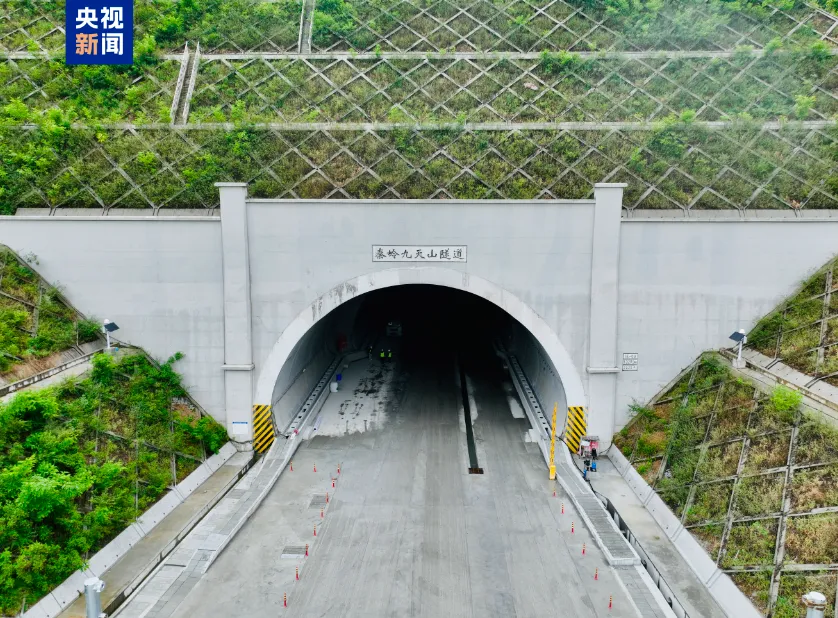 陜南這條高鐵全線隧道貫通！預計明年通車！